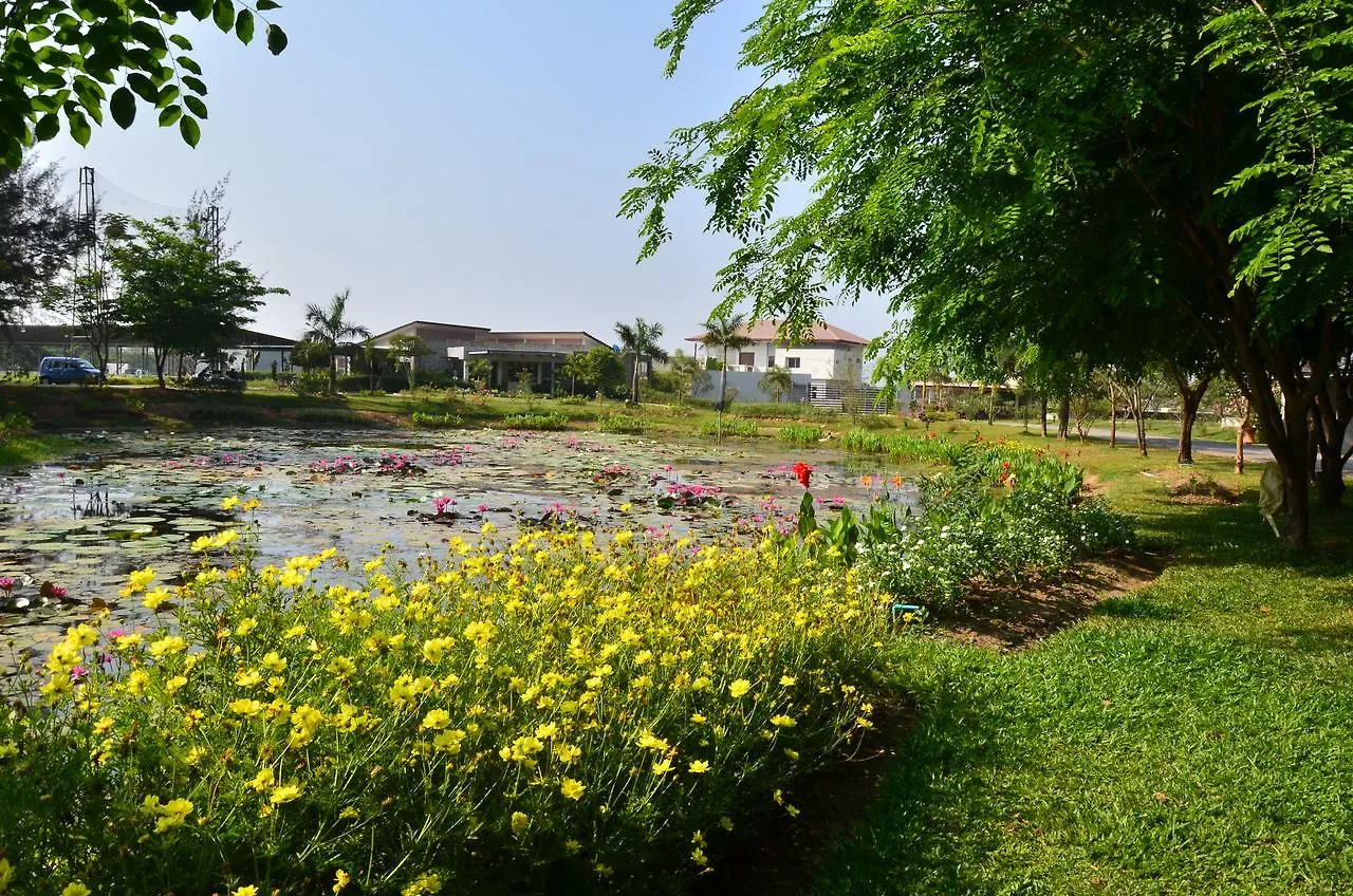 Pinlon Village Hotels & Resort